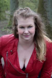 curvy rockerbraut